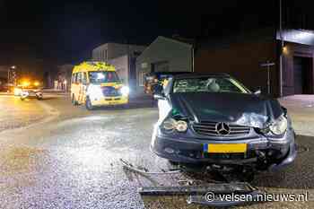 Twee auto’s met elkaar in botsing op Middenhavenweg IJmuiden