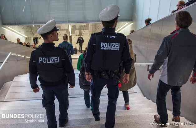 Bundespolizeidirektion München: Betrunkene stürzen Treppe hinunter / 81-Jährige schwer verletzt