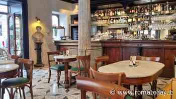 Dopo 8 anni di chiusura riapre lo storico Bar della Pace nel centro di Roma