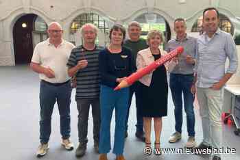 Groot rood potlood moet Zoerselaar warm maken om te gaan stemmen