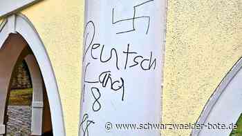 Calw prüft Überwachung: Frisch sanierter Pavillon mit Hakenkreuzen beschmiert