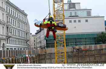 FW-M: Baugerüst stürzt auf Arbeiter (Altstadt-Lehel)