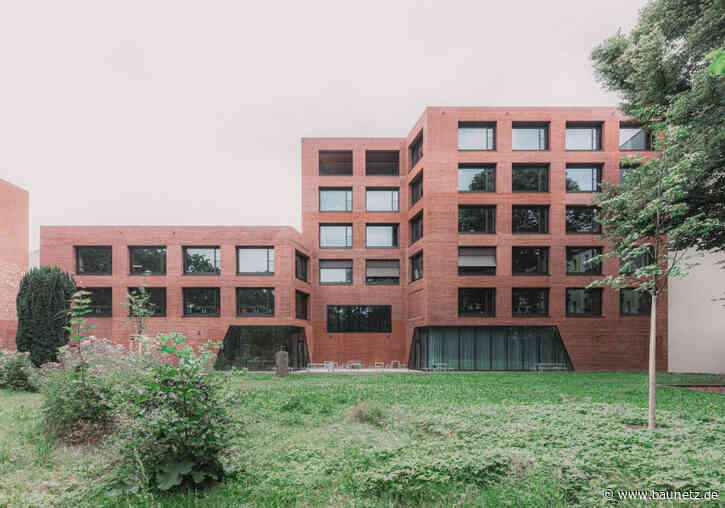 Schutzhaus für Medienkompetenz
 - Stiftungsgebäude von AFF Architekten in Berlin