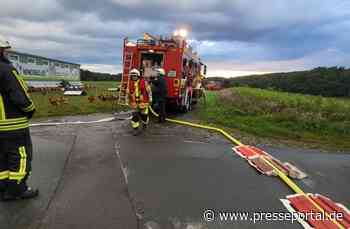 FW-EN: Brand auf Bauernhof- 45 Einsatzkräfte der Hattinger Feuerwehr üben den Ernstfall