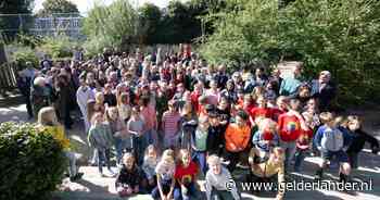 Ouders en kinderen in opstand om dreigende sluiting ‘leukste school van Nijmegen’: ‘Dit is echt schadelijk’