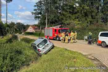 Deur geblokkeerd na duik in diepe gracht