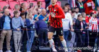 LIVE eredivisie | NEC al snel op achterstand en met een man minder tegen PSV door rode kaart Sano