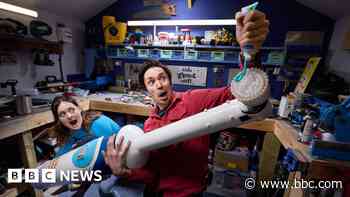 Pair create world's largest electric toothbrush