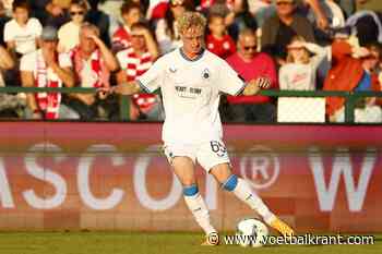 📷 Jonge Bruggeling speelt met ander truitje dan zijn ploegmaats (en hij is niet de enige)