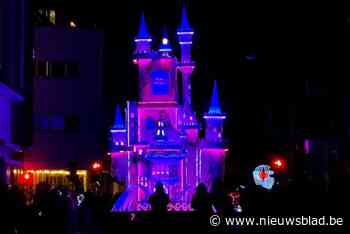 140ste Rozenberg lichtstoet zorgt voor spektakel in centrumstraten met gigantisch kasteel en sissende slang: “De mogelijkheden zijn quasi onbeperkt”