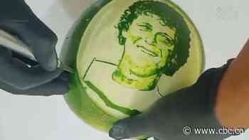 Sask. fruit carver pays tribute to Terry Fox