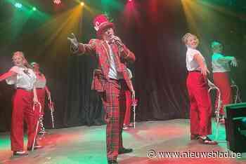 Kandidaat-prins Seppe (18) viert campagnebal in winterse setting: “Vandaag is het Kerstmis”