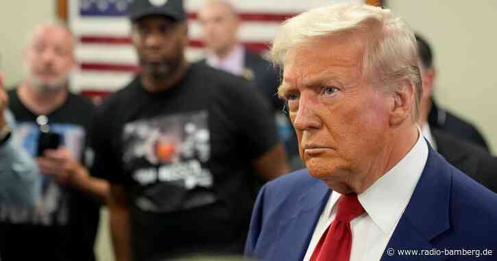 Sprecher: Trump nach Schüssen in seiner Nähe in Sicherheit