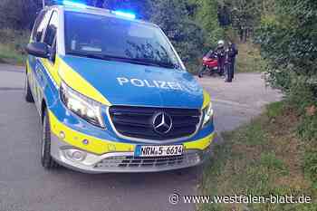 B64 bei Godelheim: 92-Jährige läuft mitten auf der Straße vor Motorrad