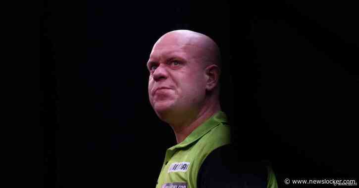 Michael van Gerwen hard onderuit tegen latere winnaar Luke Littler in Amsterdam: ‘Deze moet je op je kin nemen’