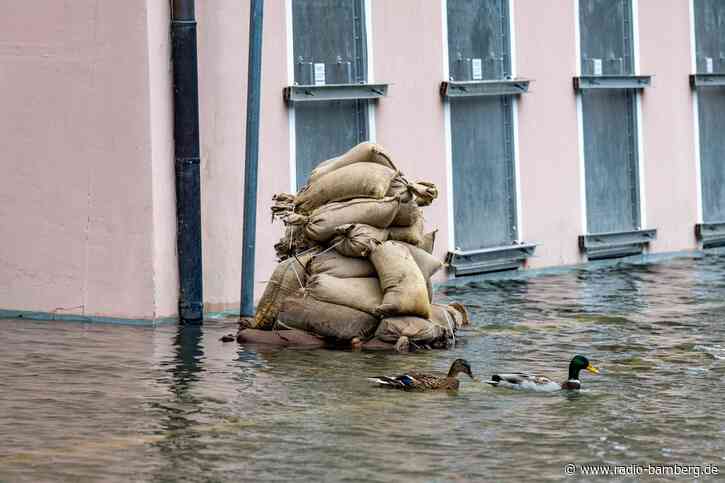 Nur leichter Wasserrückgang in Passau