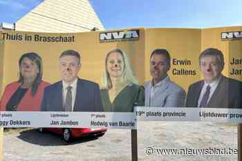 N-VA noemt rode neuzen op verkiezingsaffiches “een compliment”, wel discussie over welke affiches waar mogen hangen