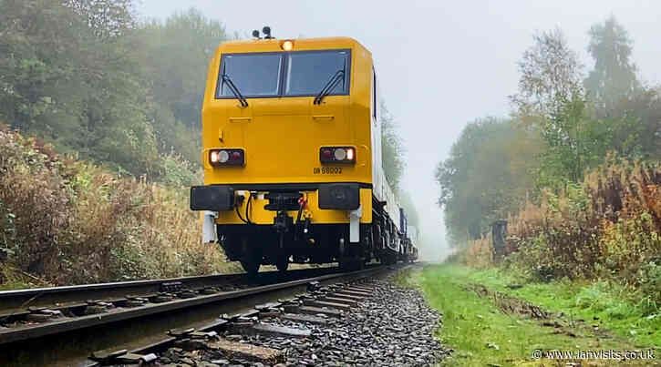 Got a Punny Idea? Network Rail wants names for its Autumn leaf-busting train