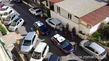 Rubano auto al Corviale, presi dopo inseguimento da film fino al Trullo