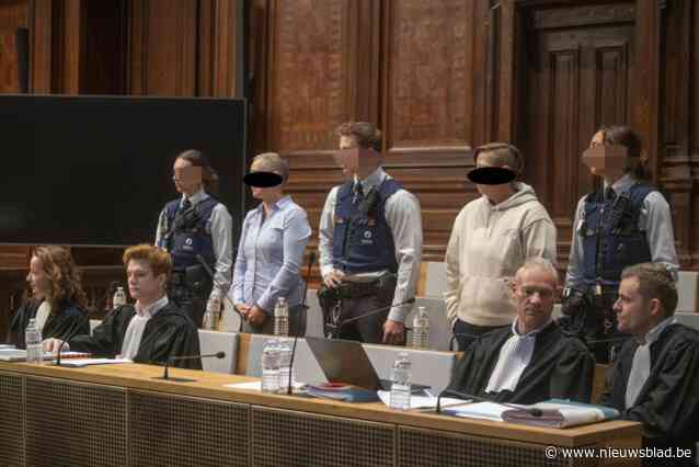 ASSISEN. “Heidi is verdronken, maar er is ook geweld gepleegd”