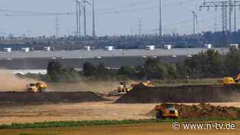 Breaking News: Intel legt Bau von Chipfabrik in Magdeburg auf Eis