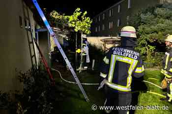Gartenhütte in Bielefeld in Flammen