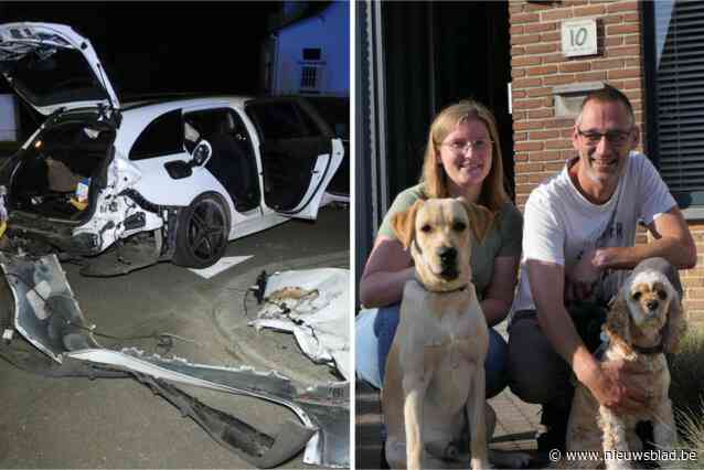 Zwaar ongeval waarbij bestuurder twee auto’s van zelfde gezin vernielde, laat diepe indruk na: “Hij heeft ons op een haar na gemist”