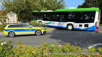Bus landet auf Kreisel: So kommt es zum Unfall in Osterode