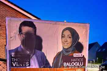 Verkiezingsborden Thomas Vints besmeurd met verf: partijleden maken er kunstwerkjes van