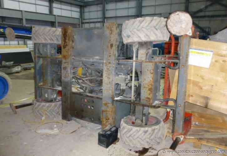 Balfour Beatty fined £285,000 after scissor lift death