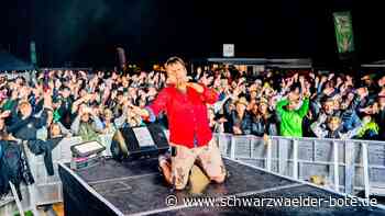 Schlagerkuchen-Open-Air: Party total in Oberschwandorf