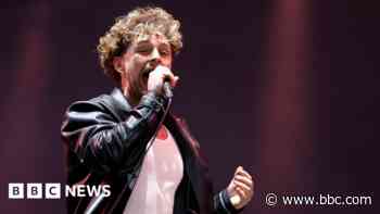 Tom Grennan to busk for Big Issue magazine