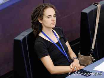 "Useremo i loro soldi". Rackete vuole il comunismo anti-fossile