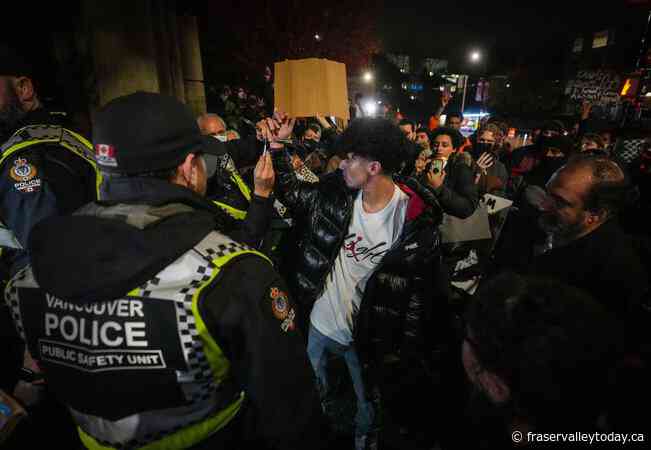 Legal groups file three complaints over VPD treatment of Palestine protesters