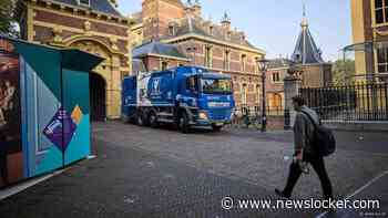 Premier Schoof en ambtenaren verlaten Torentje