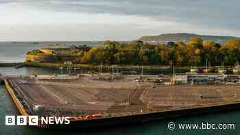 Year-long harbour walls work to start this winter