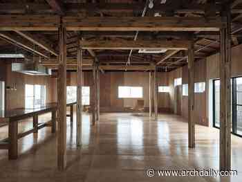 Commercial Space in Minato / ROOVICE