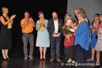 Professor Bart De Strooper (64) is de eerste ereburger: “Inspiratiebron voor ons allen”