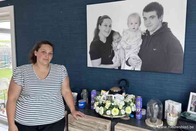 Lindsey (31) verloor haar man in december na een ongeluk en werd nu opgelicht voor 53000 euro: “Ik heb het gevoel dat ik in een nachtmerrie leef”