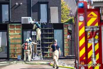 Isolatie achter bekleding vat vuur in Hasselt