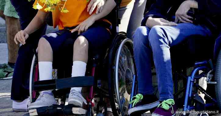 Palermo, pasticcio burocratico tra Regione e Comune sui fondi: 500 studenti disabili restano senza assistente