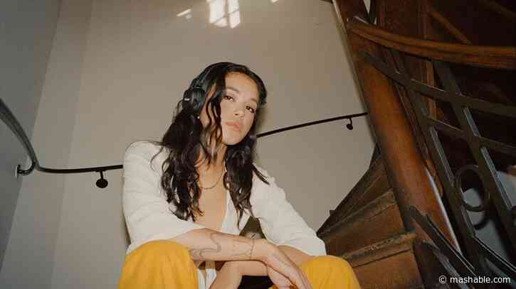 Grab the Marshall Major IV headphones for just $80 and get 80 hours of listening time