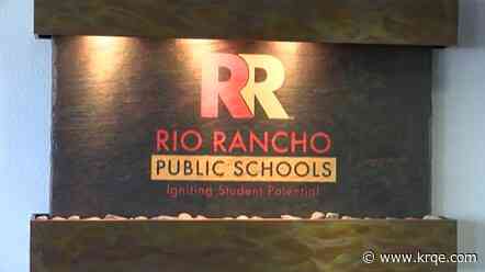Rio Rancho students speak on internet safety program to school board