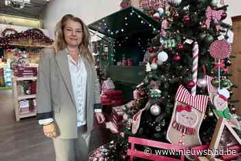 Nog ruim 20 graden buiten, maar deze kerstwinkel is nu al open: “Het komt elk jaar een beetje vroeger”