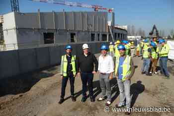 Sint-Niklase zwembad wordt als eerste gebouw in Vlaanderen verwarmd met afvalwater: “Belangrijk om pioniersrol op ons te nemen”