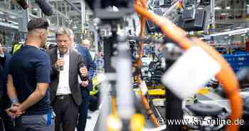 Neue Förderung für E-Autos? Robert Habeck ruft zum Autogipfel