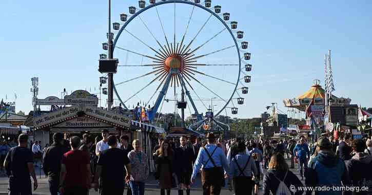 Oktoberfest startet bei sonnigem Wetter