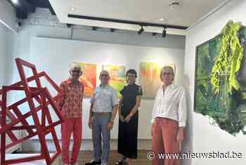 Galerij ART UUR viert vijfde verjaardag met benefietexpo: “Door mijn reizen naar Afrika begrijp ik hoe belangrijk hulp ter plaatse is”