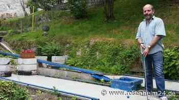 Minigolfen in Burghausen: Spaß mit Vogelgezwitscher und der besten Currywurst der Stadt