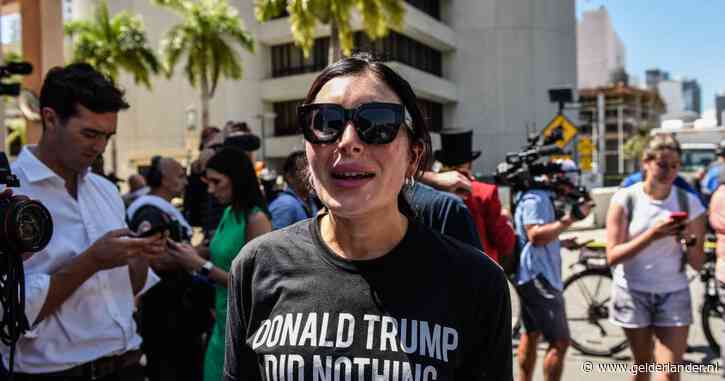 Hoe Trumps extremistische vriendin Loomer de Republikeinen op de proef stelt: ‘Ze is gek’